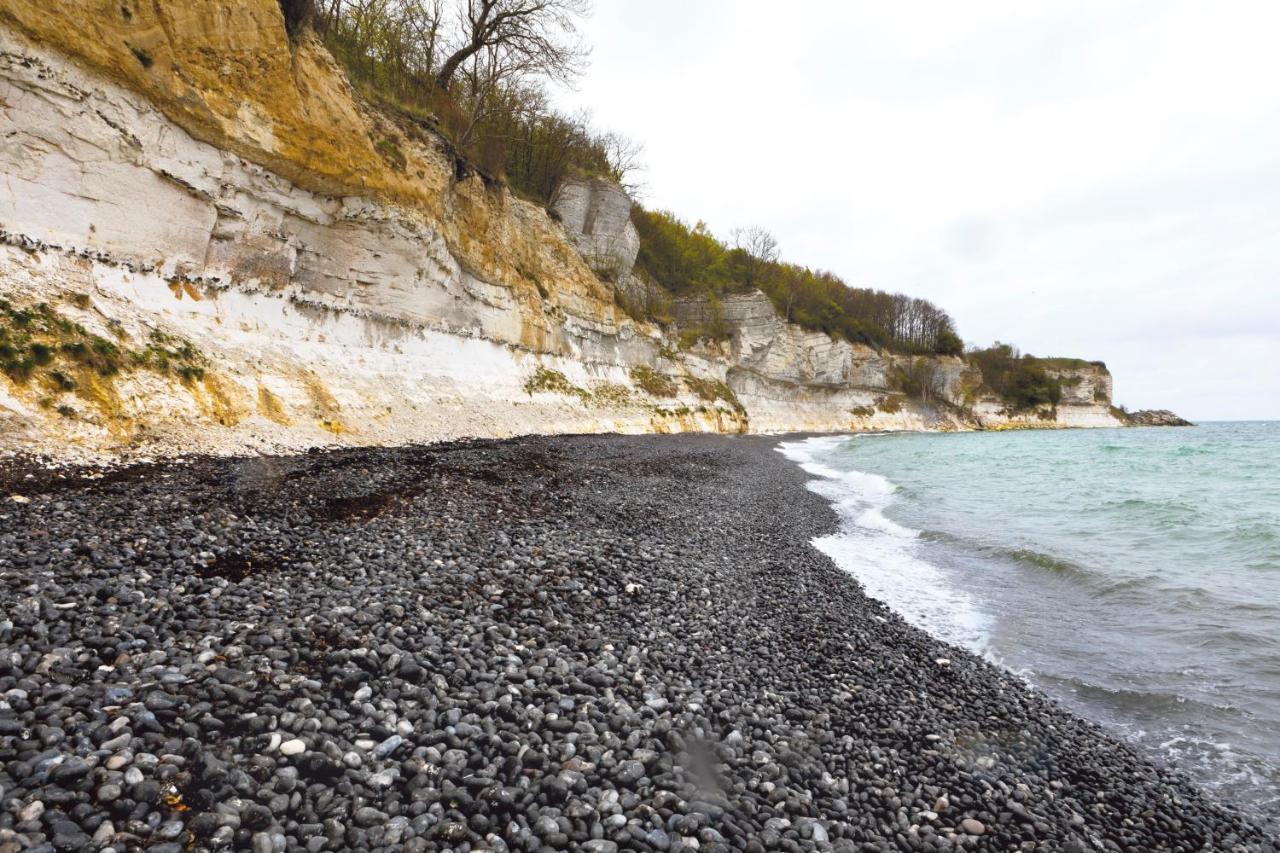 Kridthuset Stevns Klint Hotell Rødvig Exteriör bild